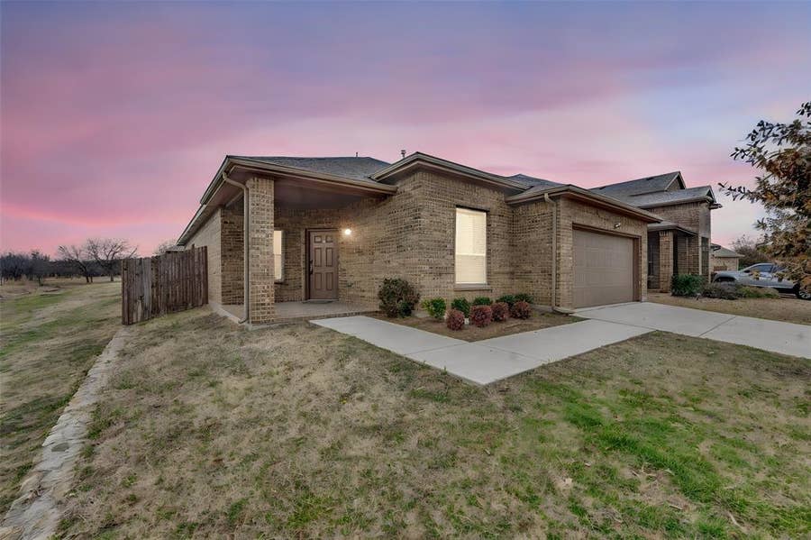 Property photo for 144 Creek Terrace Drive, Saginaw, TX