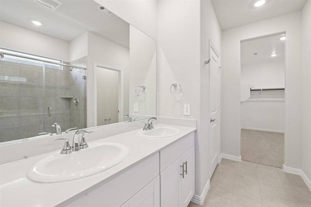 126 Winchester Hill Lane, Princeton, TX 75071 Photo is not of the actual home, but is an inspirational photo of builder’s model home and may depict options, furnishings, and/or decorator features that are not included.