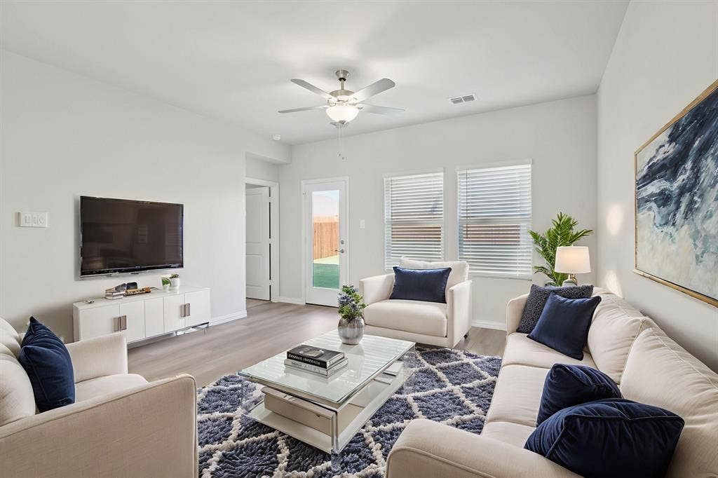 126 Winchester Hill Lane, Princeton, TX 75071 Photo is not of the actual home, but is an inspirational photo of builder’s model home and may depict options, furnishings, and/or decorator features that are not included.