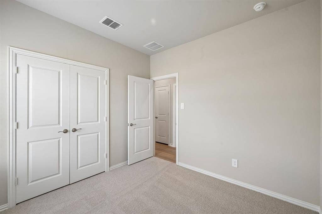 122 Winchester Hill Lane, Princeton, TX 75071 Photo is not of the actual home, but is an inspirational photo of builder’s model home and may depict options, furnishings, and/or decorator features that are not included.
