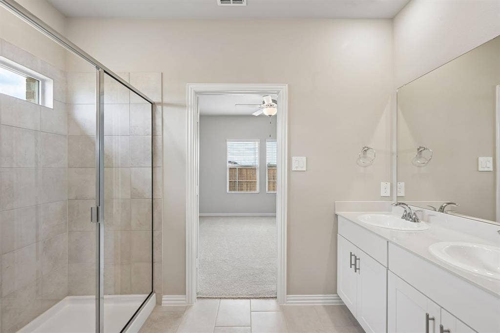 122 Winchester Hill Lane, Princeton, TX 75071 Photo is not of the actual home, but is an inspirational photo of builder’s model home and may depict options, furnishings, and/or decorator features that are not included.