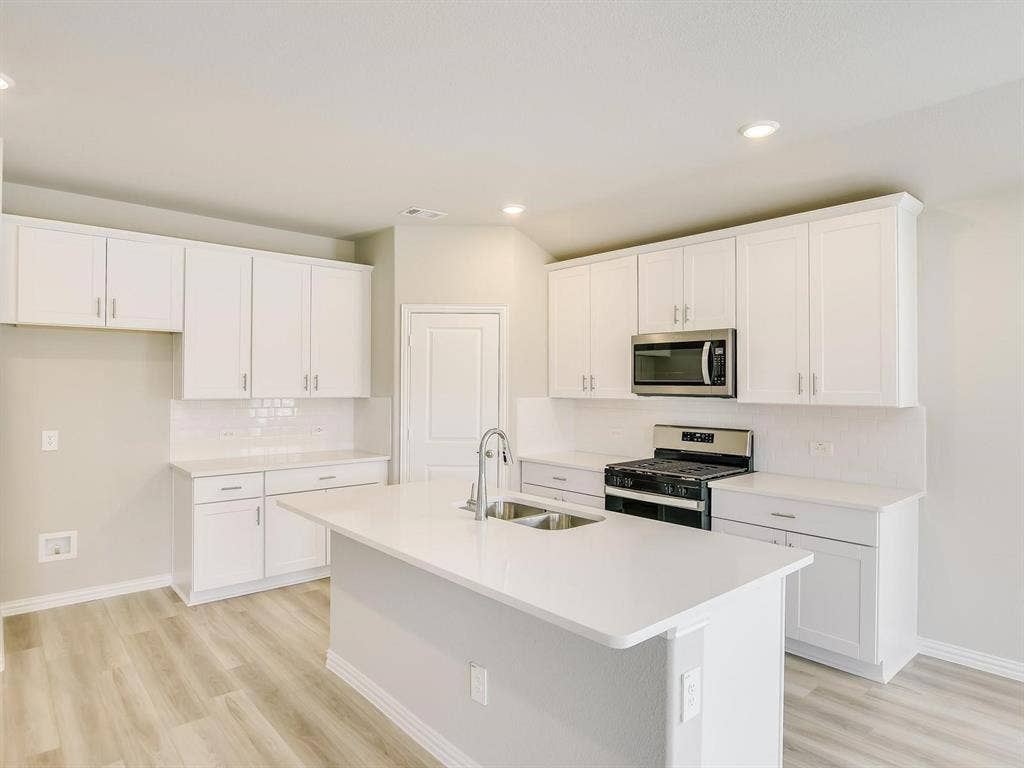 2305 Bellatrix Drive, Haslet, TX 76052