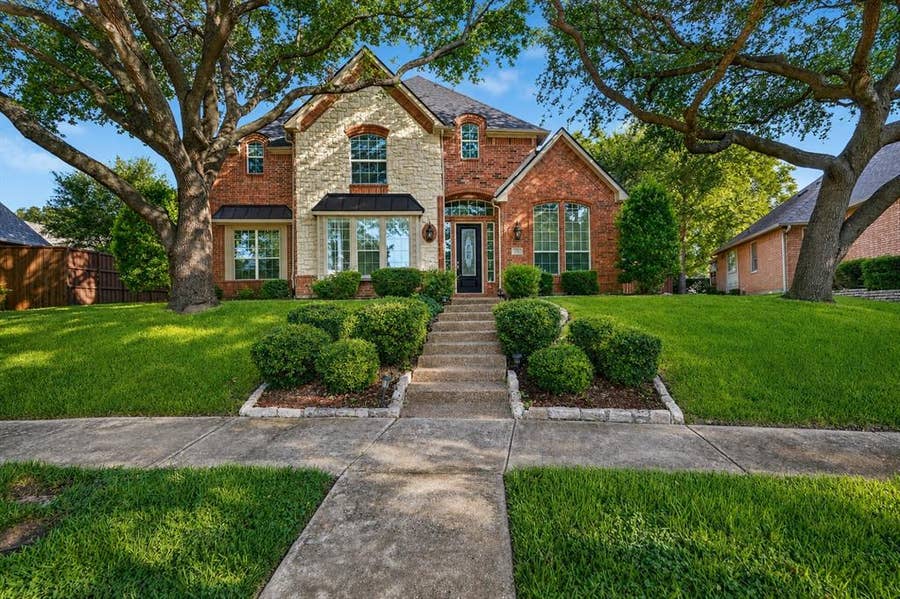 Property photo for 4209 Pinecreek Drive, Rowlett, TX