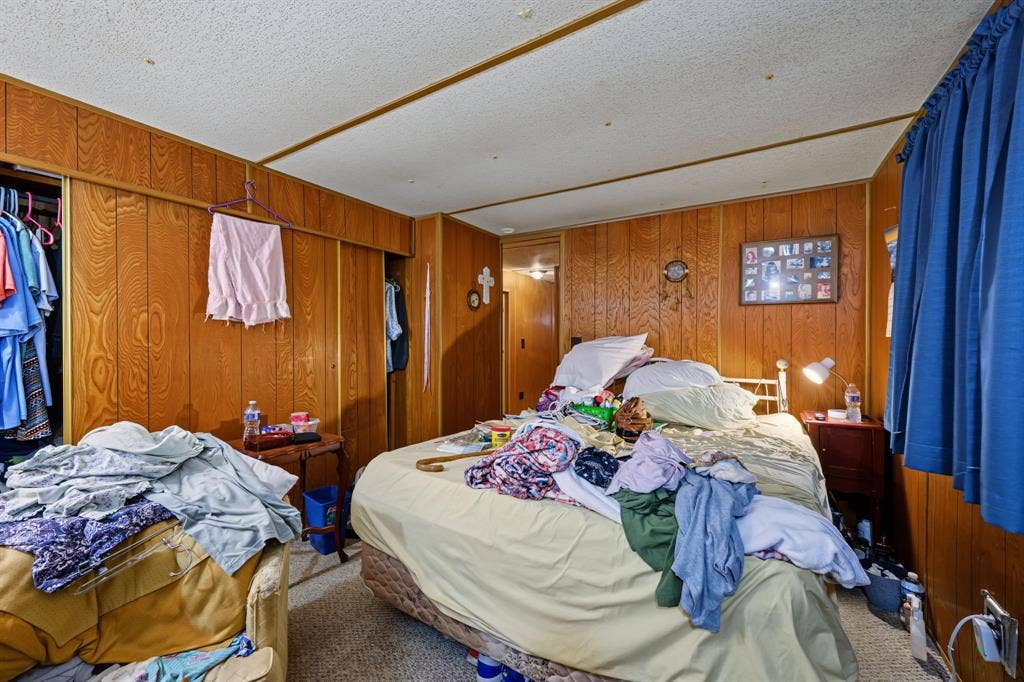 4316 Cottonwood Court, Granbury, TX 76049 4316 Cottonwood Court, Granbury, TX 76049
