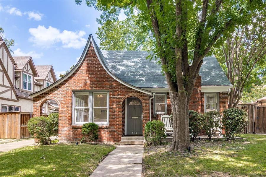 Property photo for 518 Cordova Street, Dallas, TX