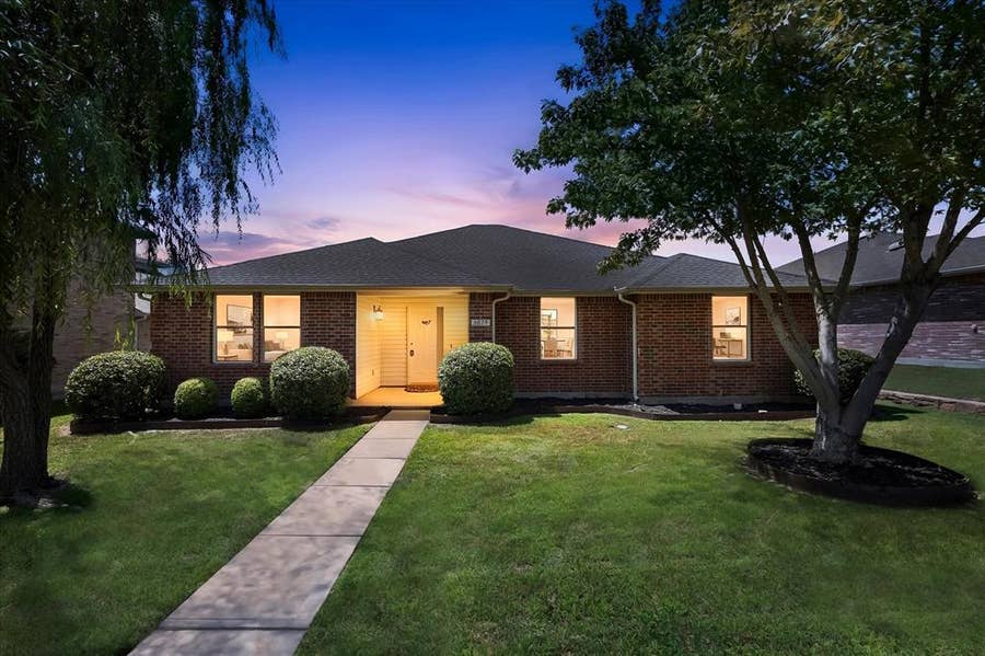 Property photo for 3079 Dusty Ridge Drive, Rockwall, TX