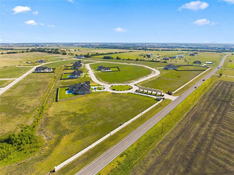 Property photo for 130 Iris Street, Lorena, TX