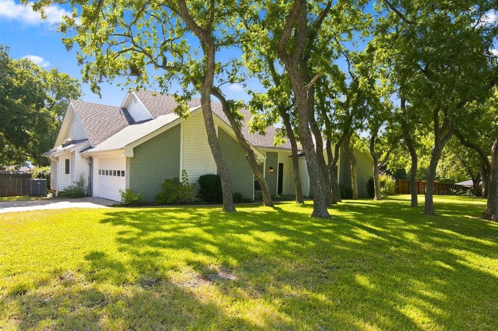 800 Ledara Lane, Keller, TX 76248 800 Ledara Lane, Keller, TX 76248