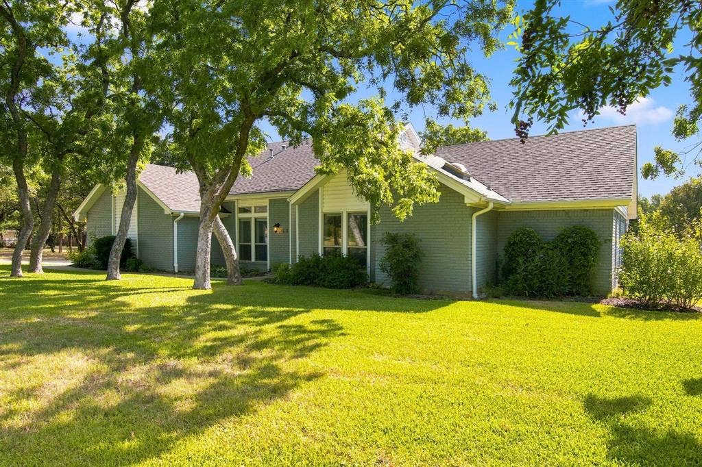 800 Ledara Lane, Keller, TX 76248 800 Ledara Lane, Keller, TX 76248