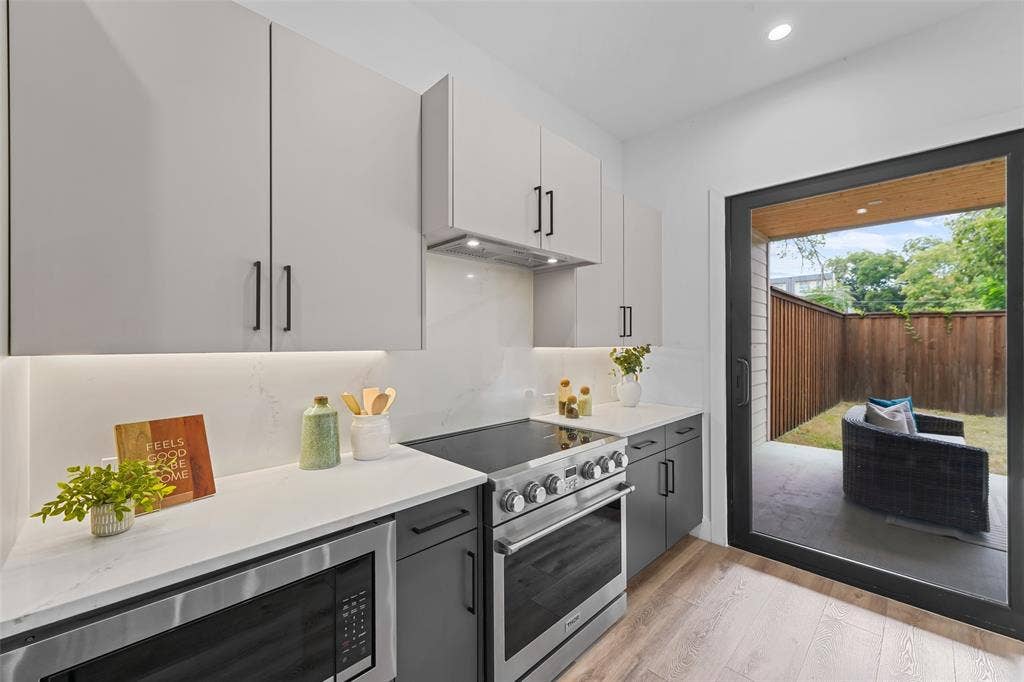 2304 Hondo, Dallas, TX 75219 2304 Hondo, Dallas, TX 75219
