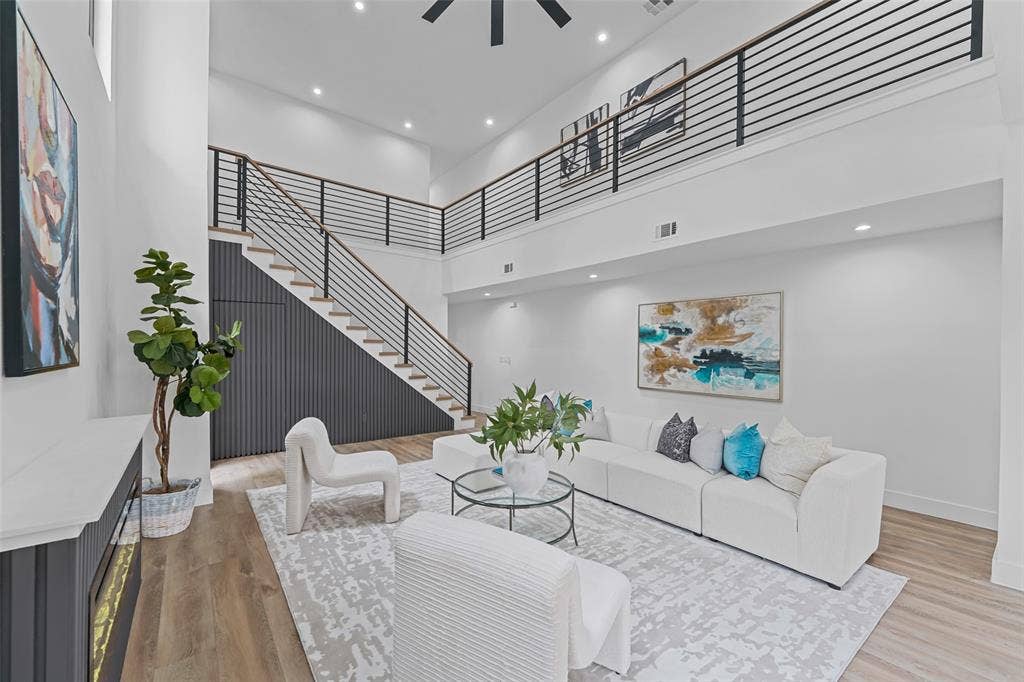 2304 Hondo, Dallas, TX 75219 2304 Hondo, Dallas, TX 75219
