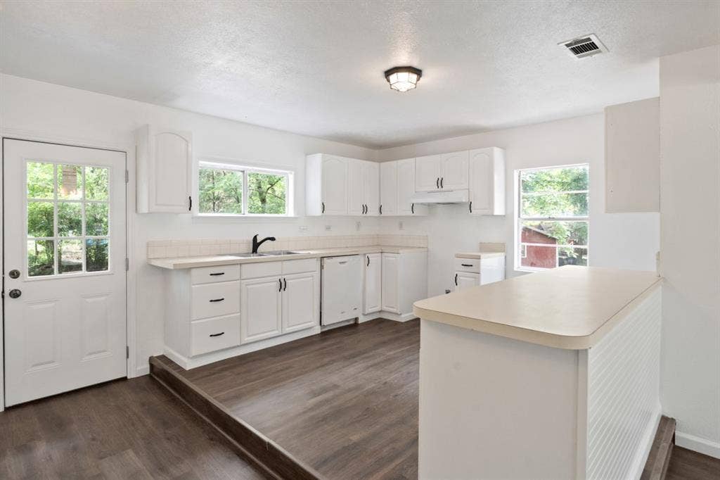 14224 Daniel Boone Lane, Log Cabin, TX 75148 14224 Daniel Boone Lane, Log Cabin, TX 75148