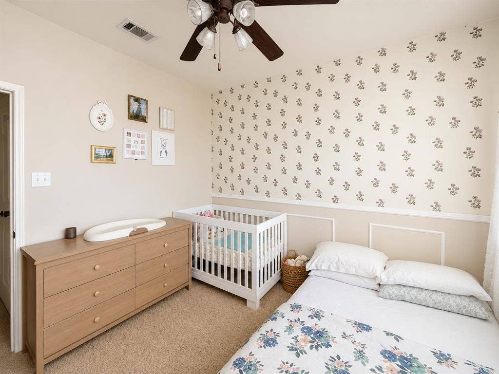 232 Buckingham Avenue, Euless, TX 76040 232 Buckingham Avenue, Euless, TX 76040