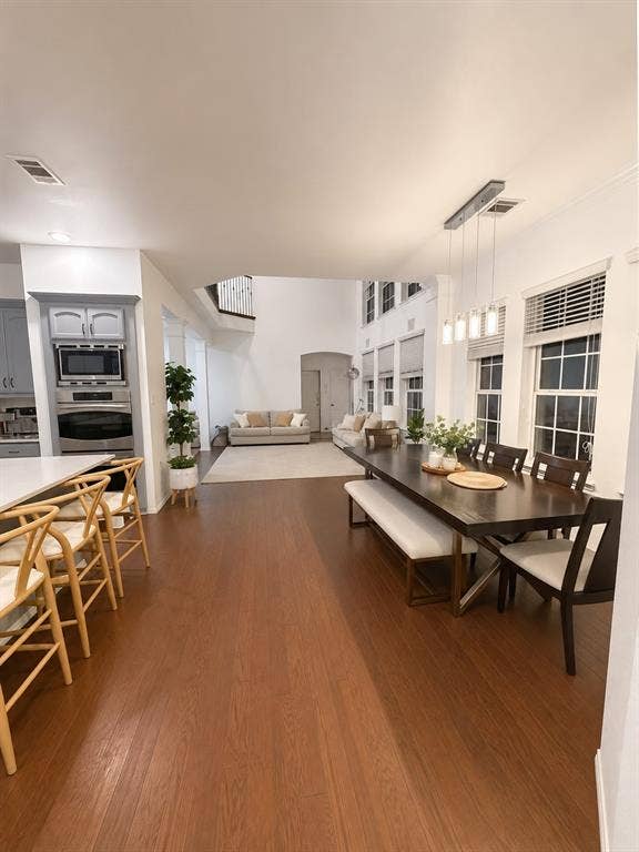 232 Buckingham Avenue, Euless, TX 76040 232 Buckingham Avenue, Euless, TX 76040