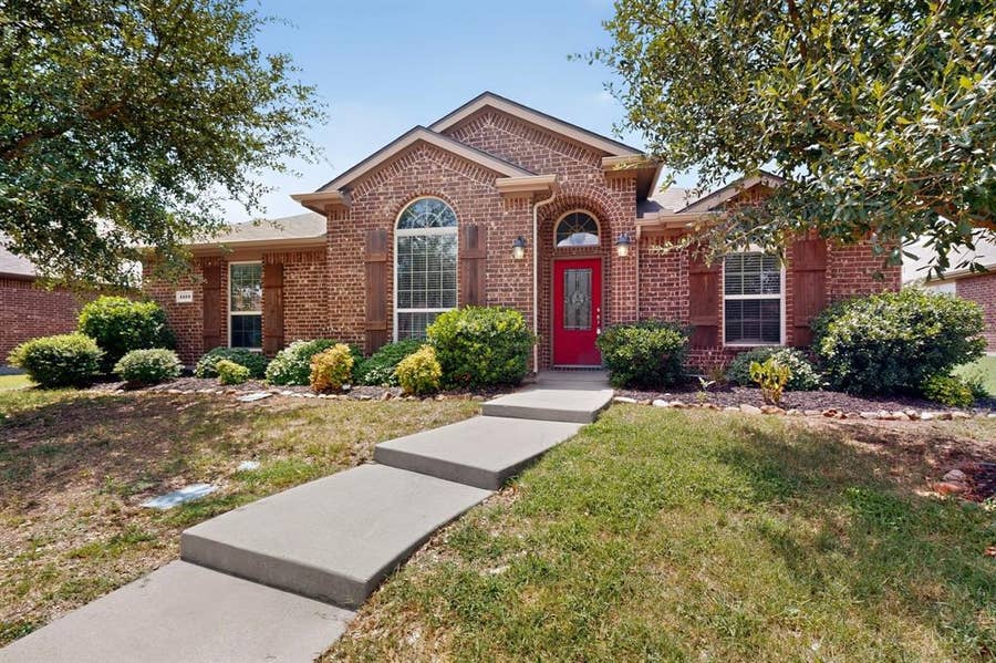 Property photo for 1413 Palasades Court, Rockwall, TX