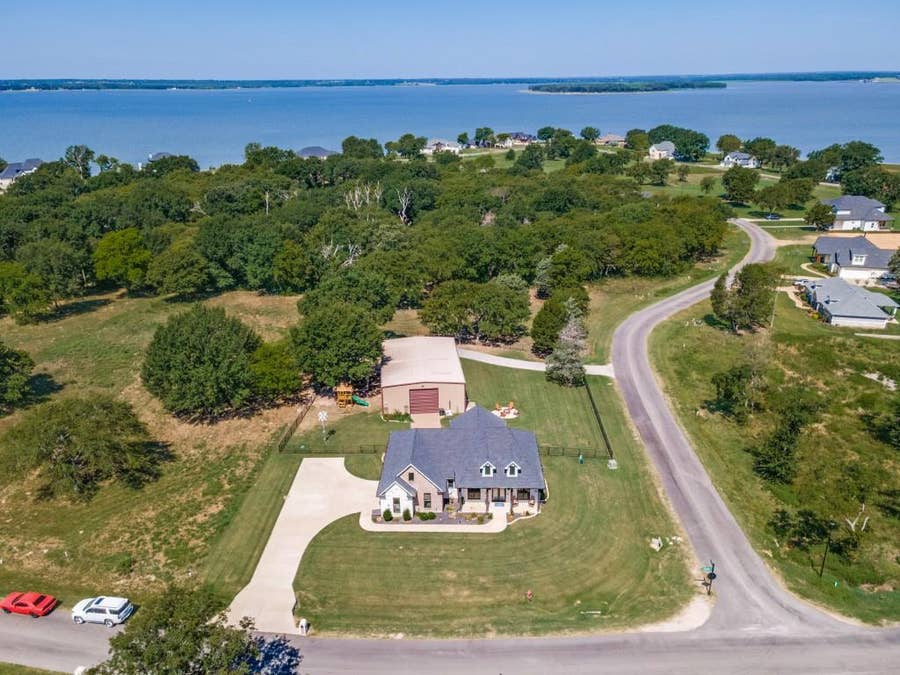 Property photo for 722 Clubview Drive, Mabank, TX