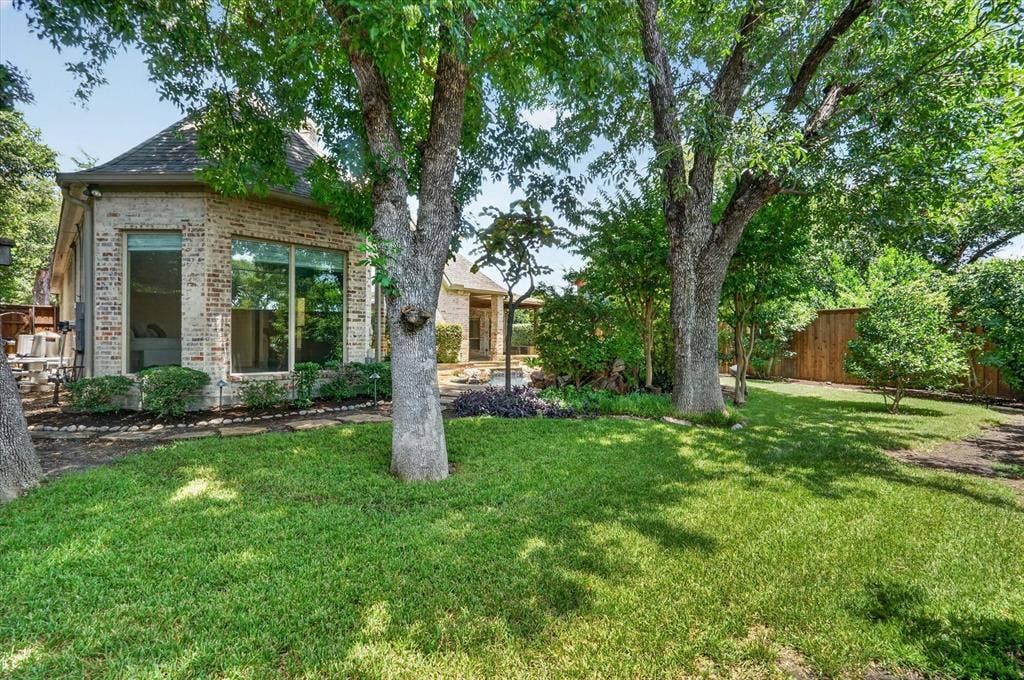 6032 Burgundy Road, Dallas, TX 75230 6032 Burgundy Road, Dallas, TX 75230