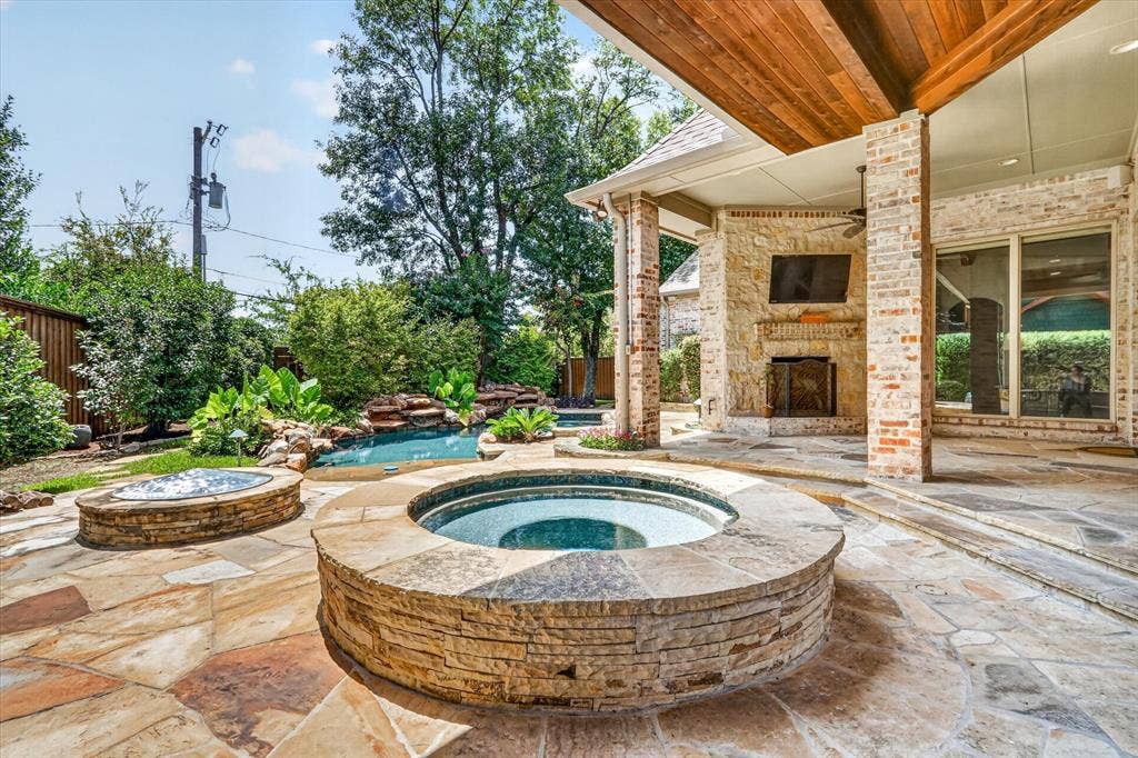 6032 Burgundy Road, Dallas, TX 75230 6032 Burgundy Road, Dallas, TX 75230
