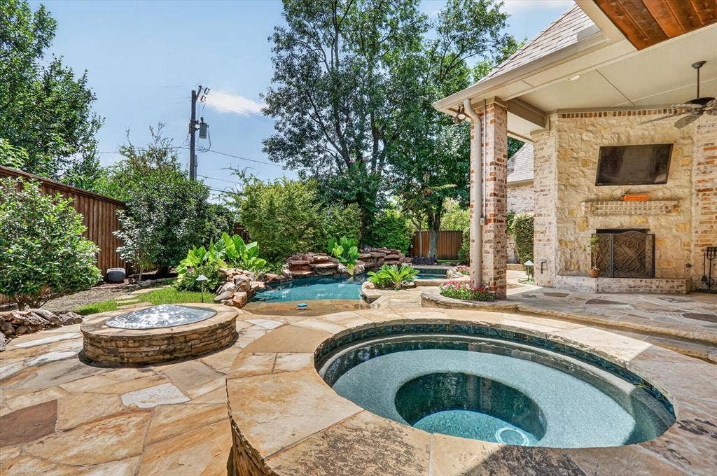 6032 Burgundy Road, Dallas, TX 75230 6032 Burgundy Road, Dallas, TX 75230