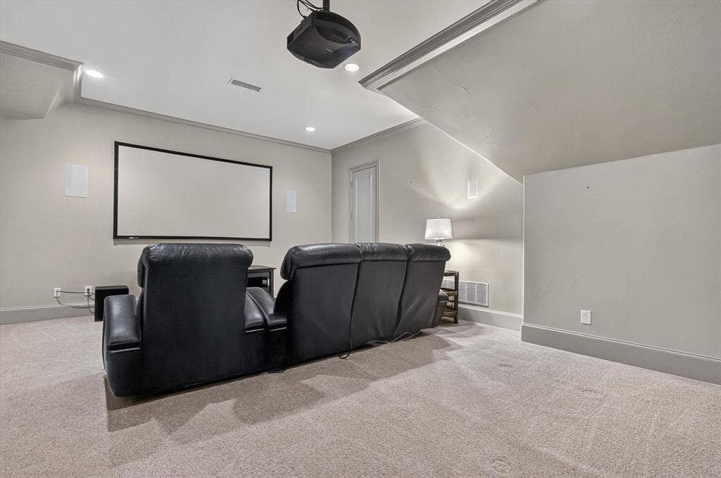 6032 Burgundy Road, Dallas, TX 75230 6032 Burgundy Road, Dallas, TX 75230