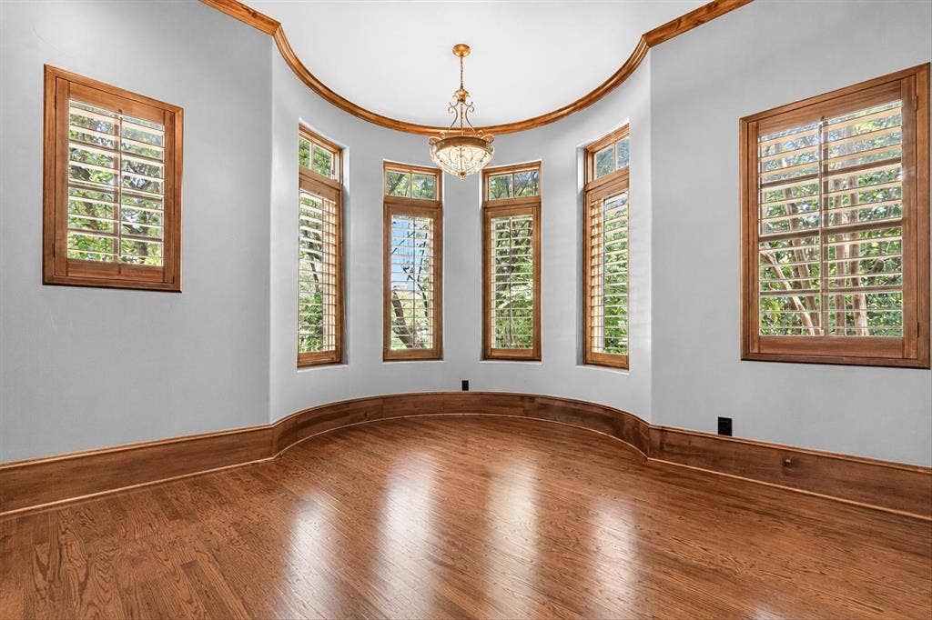 6032 Burgundy Road, Dallas, TX 75230 6032 Burgundy Road, Dallas, TX 75230