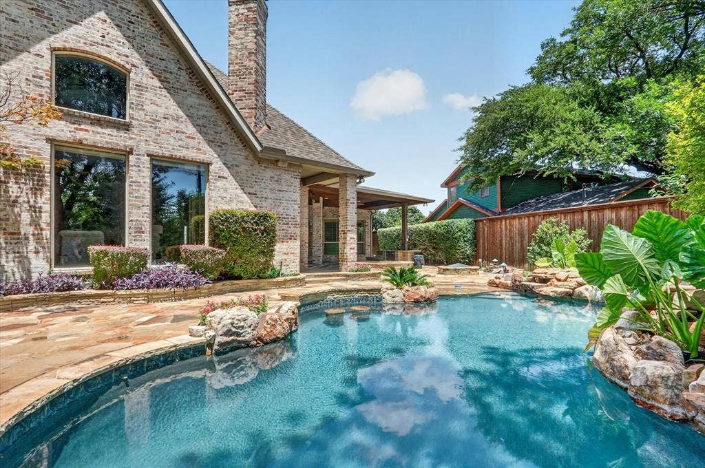 6032 Burgundy Road, Dallas, TX 75230 6032 Burgundy Road, Dallas, TX 75230