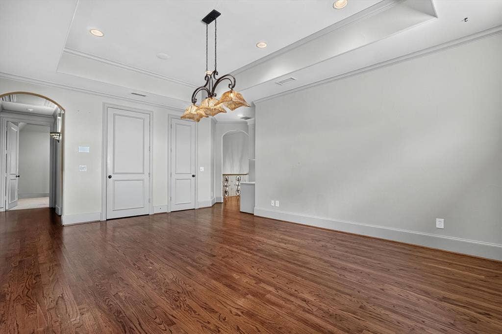 6032 Burgundy Road, Dallas, TX 75230 6032 Burgundy Road, Dallas, TX 75230