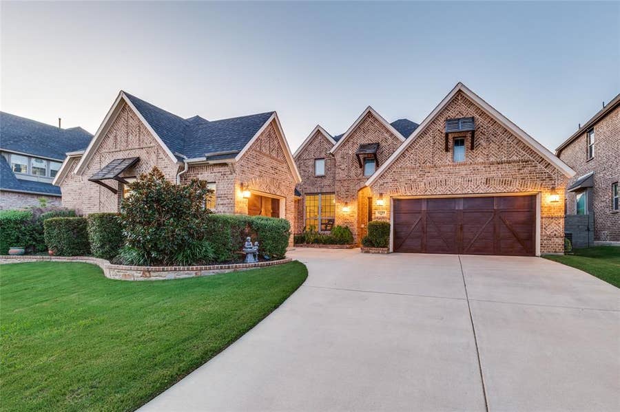 Property photo for 1208 SW 6th Street, Argyle, TX