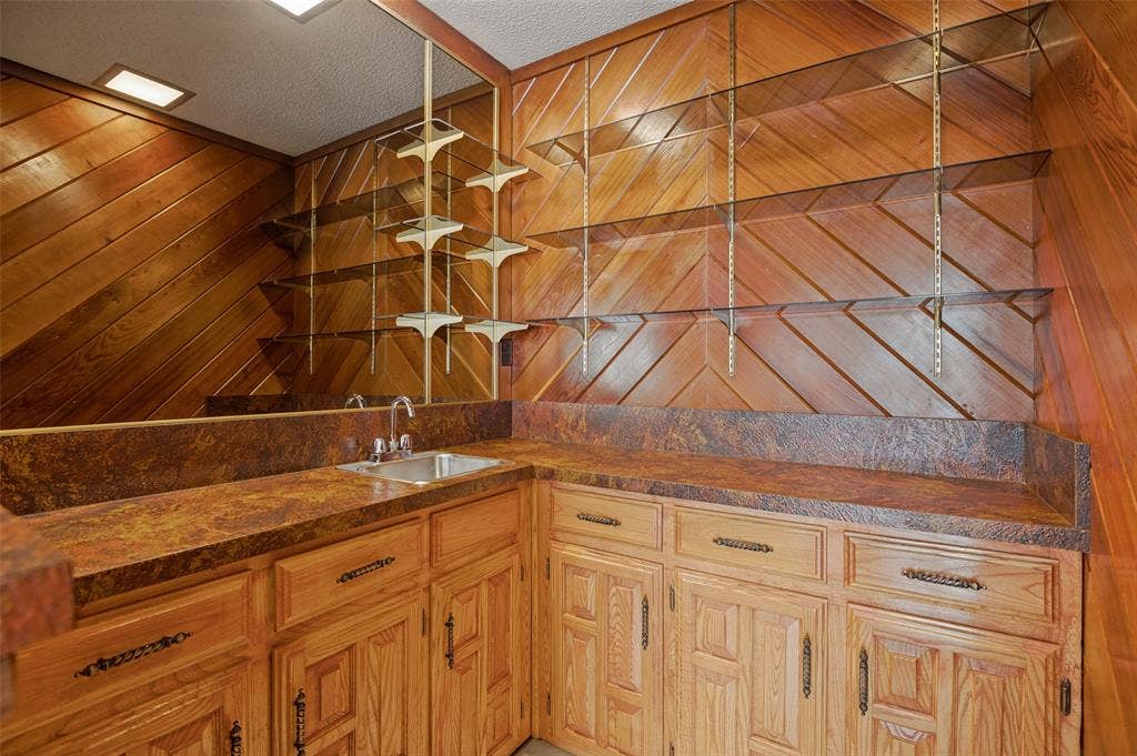 1423 Cassandra Circle, DeSoto, TX 75115 1423 Cassandra Circle, DeSoto, TX 75115