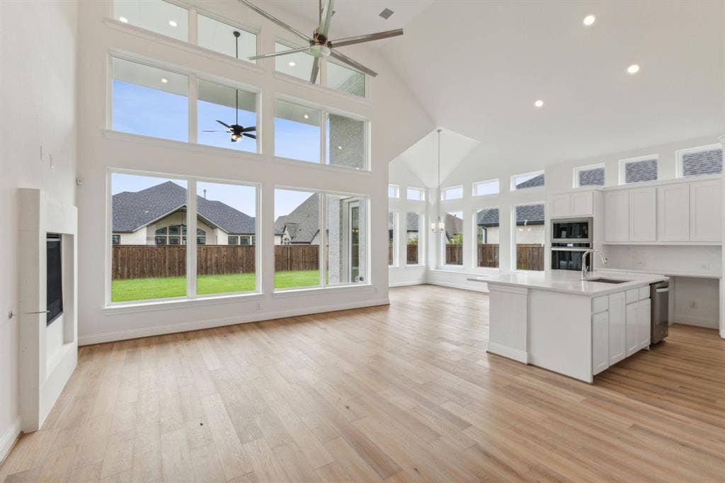2830 Shane Drive, Midlothian, TX 76065 2830 Shane Drive, Midlothian, TX 76065