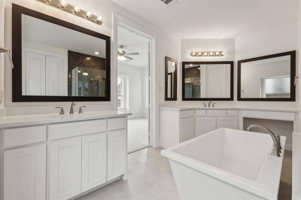 2830 Shane Drive, Midlothian, TX 76065 2830 Shane Drive, Midlothian, TX 76065