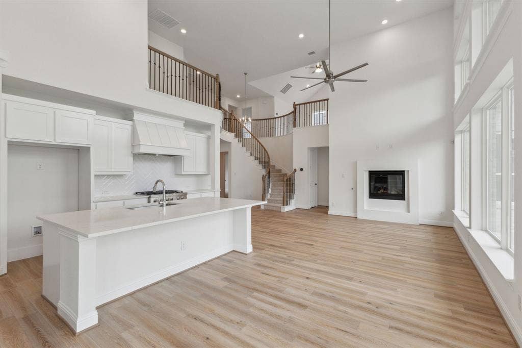 2830 Shane Drive, Midlothian, TX 76065 2830 Shane Drive, Midlothian, TX 76065