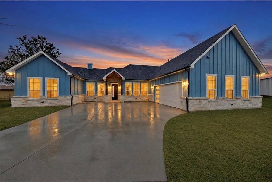 Property photo for 335 Cross Tie Ranch Road, Trinidad, TX