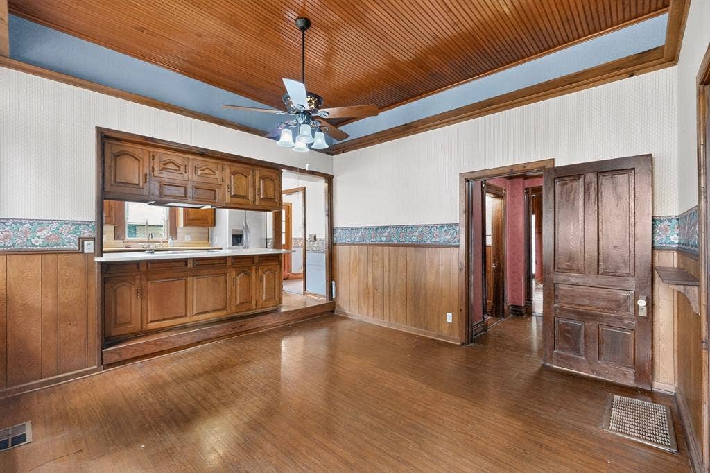 604 Johnson Street, Terrell, TX 75160 604 Johnson Street, Terrell, TX 75160