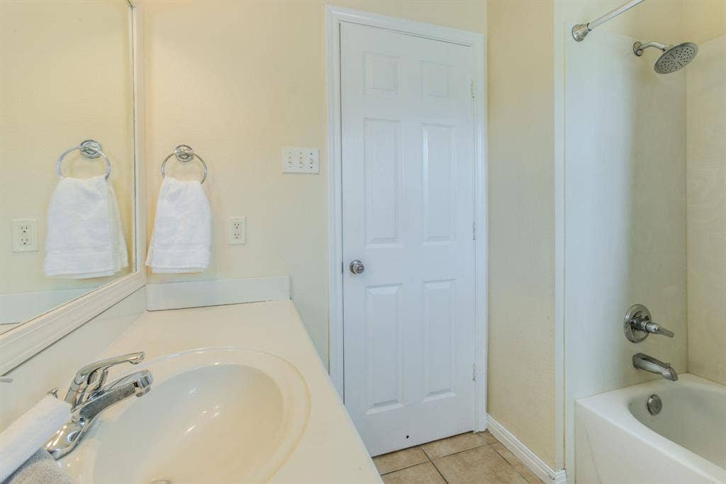 3060 Andalusian Lane, Robinson, TX 76706 3060 Andalusian Lane, Robinson, TX 76706