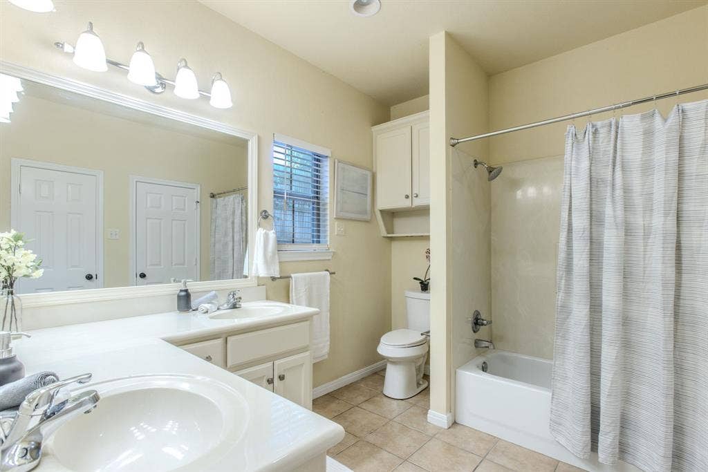 3060 Andalusian Lane, Robinson, TX 76706 3060 Andalusian Lane, Robinson, TX 76706