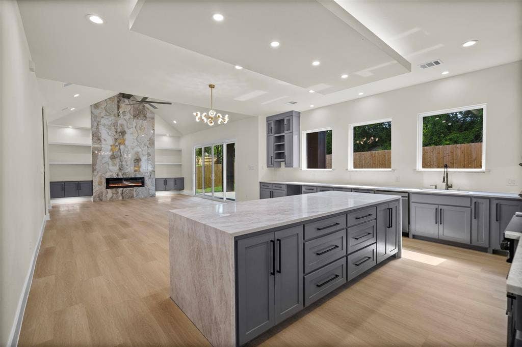 6505 Kemrock Drive, Dallas, TX 75241 6505 Kemrock Drive, Dallas, TX 75241