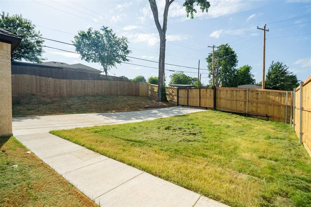6505 Kemrock Drive, Dallas, TX 75241 6505 Kemrock Drive, Dallas, TX 75241