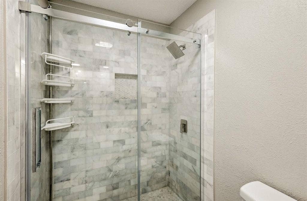 404 Green River Trail, Fort Worth, TX 76103 Remodeled bathroom view 404 Green River Trail, Fort Worth, TX 76103