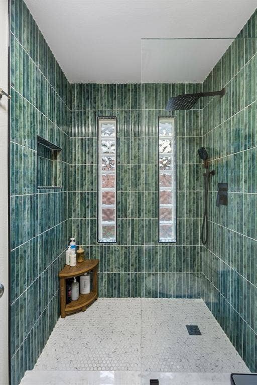 6708 McCallum Boulevard, Dallas, TX 75252 Beautiful Walk-In Shower