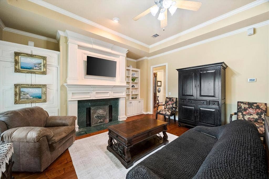 5900 Lennox Hill Drive, Plano, TX 75093 5900 Lennox Hill Drive, Plano, TX 75093