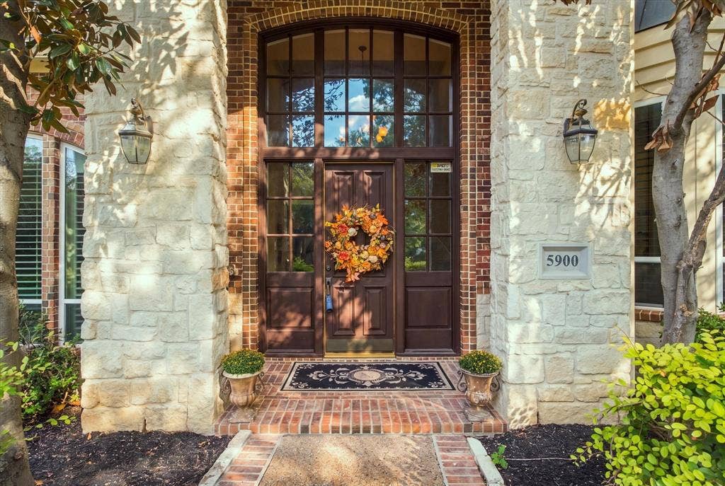 5900 Lennox Hill Drive, Plano, TX 75093 5900 Lennox Hill Drive, Plano, TX 75093