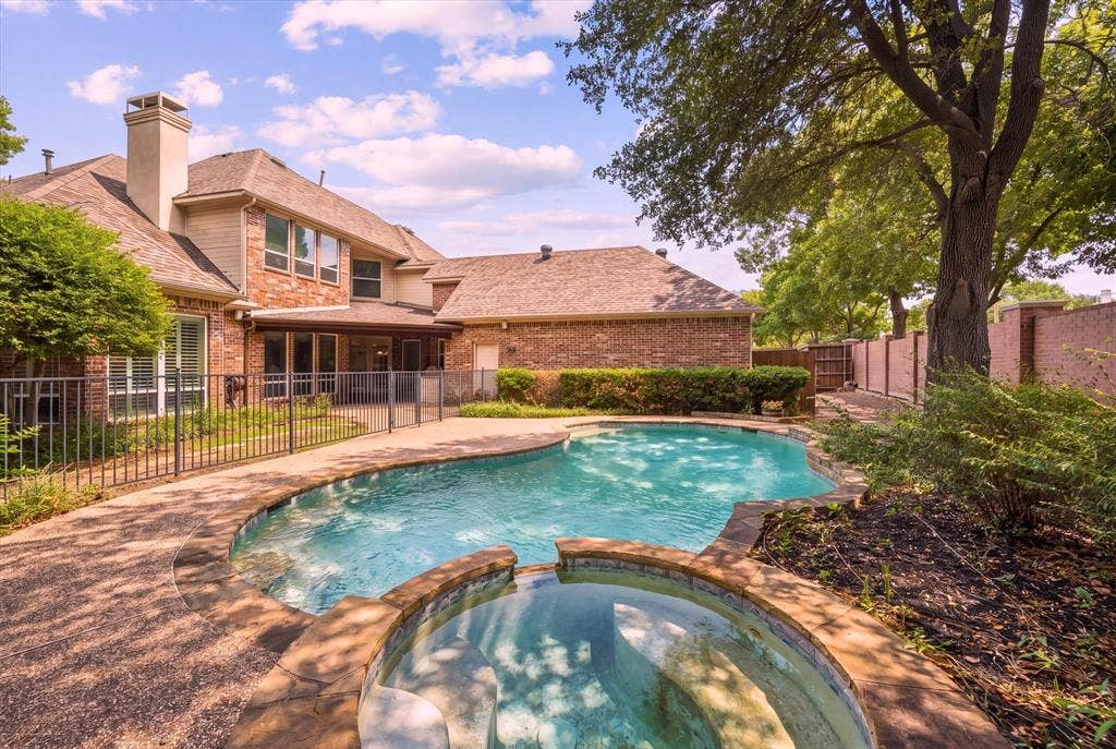 5900 Lennox Hill Drive, Plano, TX 75093 5900 Lennox Hill Drive, Plano, TX 75093