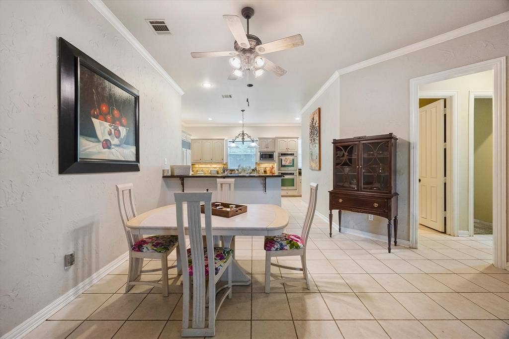 5900 Lennox Hill Drive, Plano, TX 75093 5900 Lennox Hill Drive, Plano, TX 75093