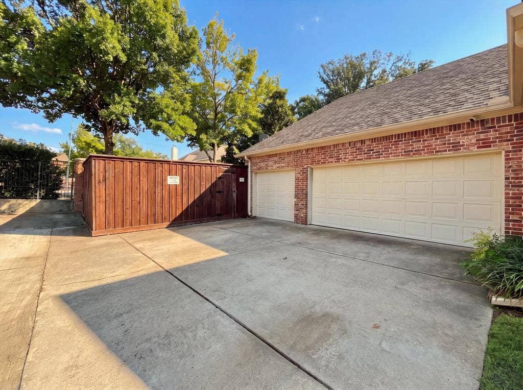 5900 Lennox Hill Drive, Plano, TX 75093 5900 Lennox Hill Drive, Plano, TX 75093