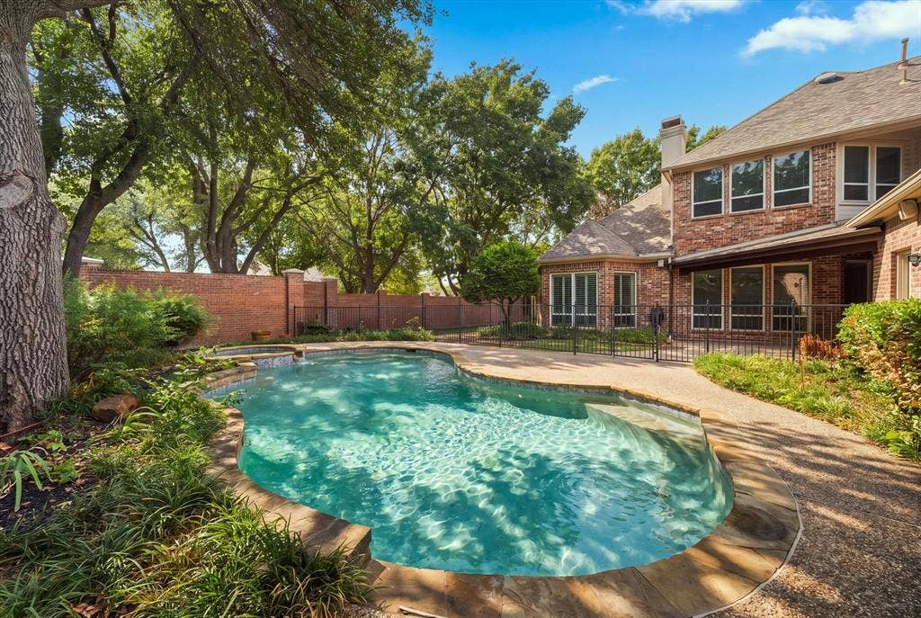 5900 Lennox Hill Drive, Plano, TX 75093 5900 Lennox Hill Drive, Plano, TX 75093