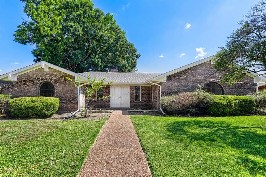 Property photo for 2000 Macao Place, Plano, TX