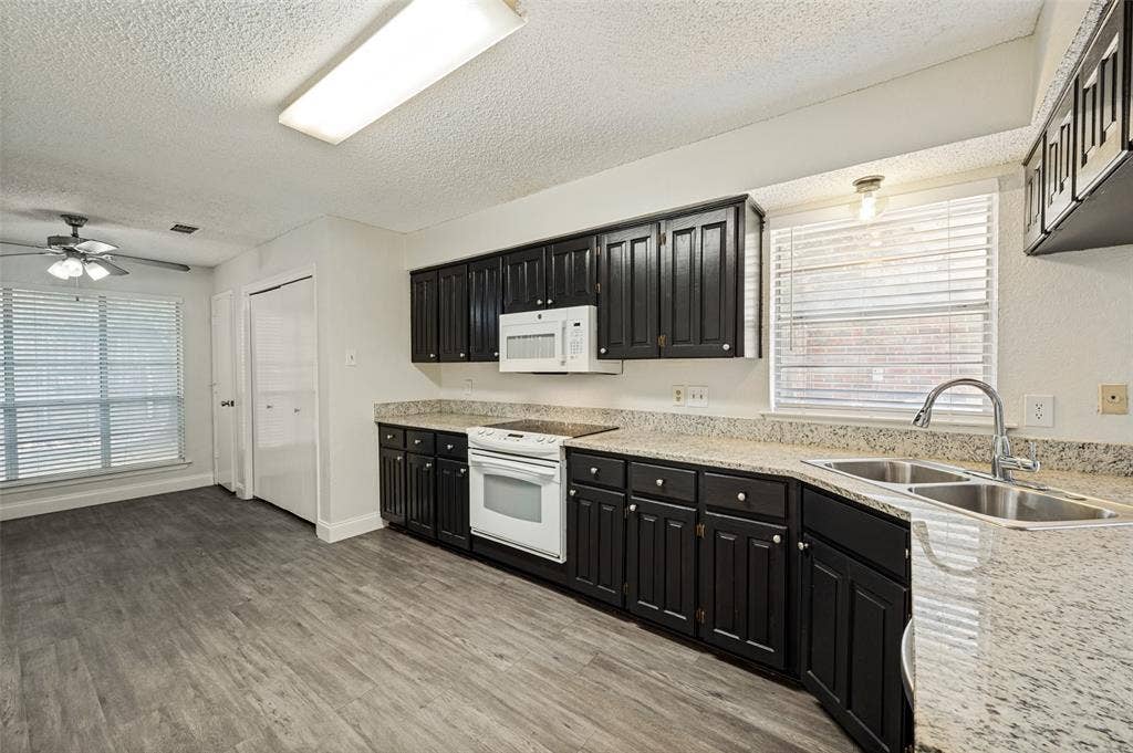 8902 Marilyn Drive, Frisco, TX 75033 8902 Marilyn Drive, Frisco, TX 75033