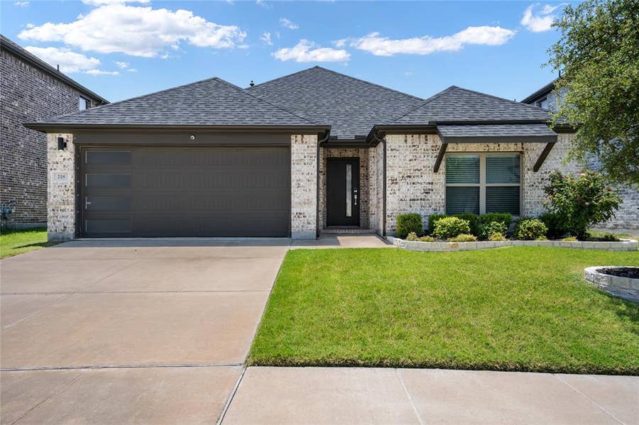 Property photo for 218 Brookview Drive, Lavon, TX