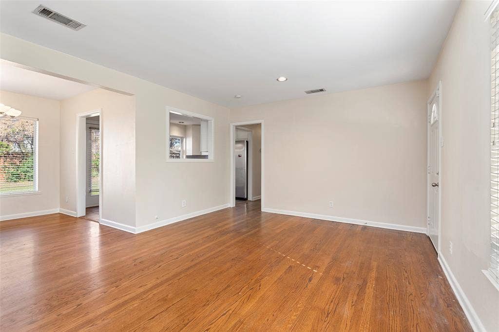 4131 Saranac Drive, Dallas, TX 75220 4131 Saranac Drive, Dallas, TX 75220